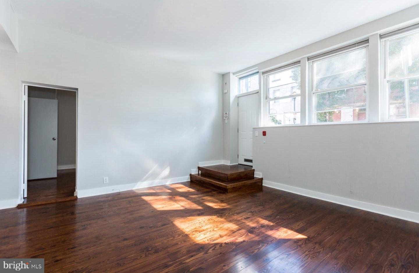 Property Photo: 2619 South Street 25 PA 19146
