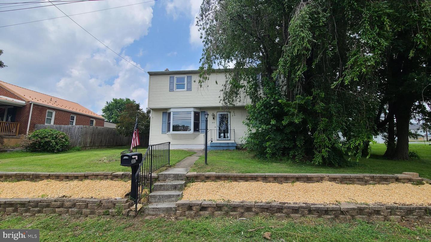Property Photo: 302 Valley Road PA 17025