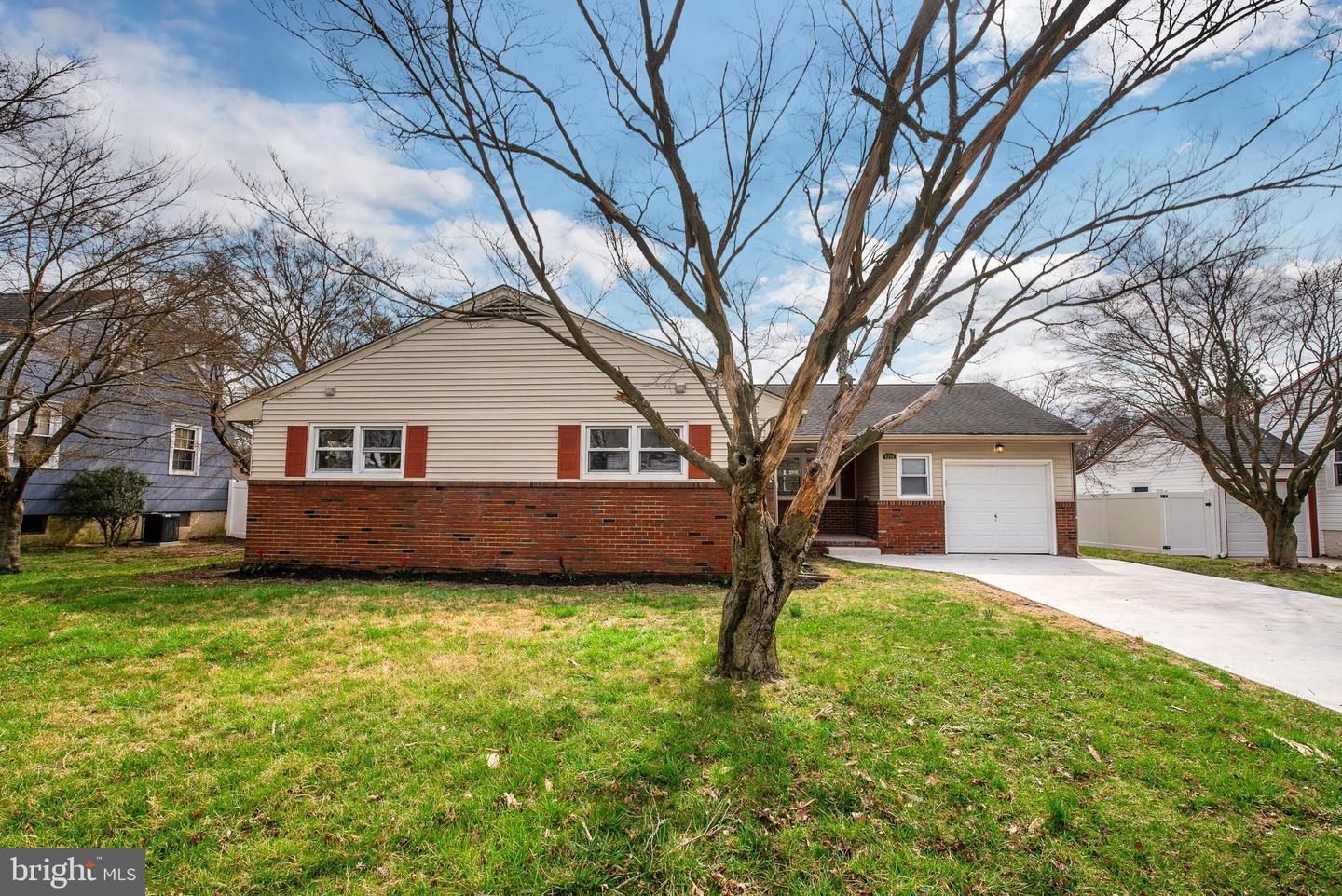 Property Photo: 1316 Kings Highway NJ 08035