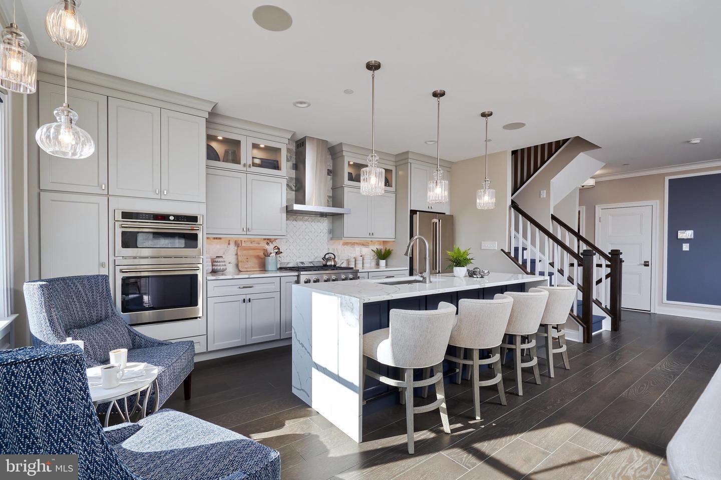 Property Photo: 201 Vienna Boulevard 87 PA 19343