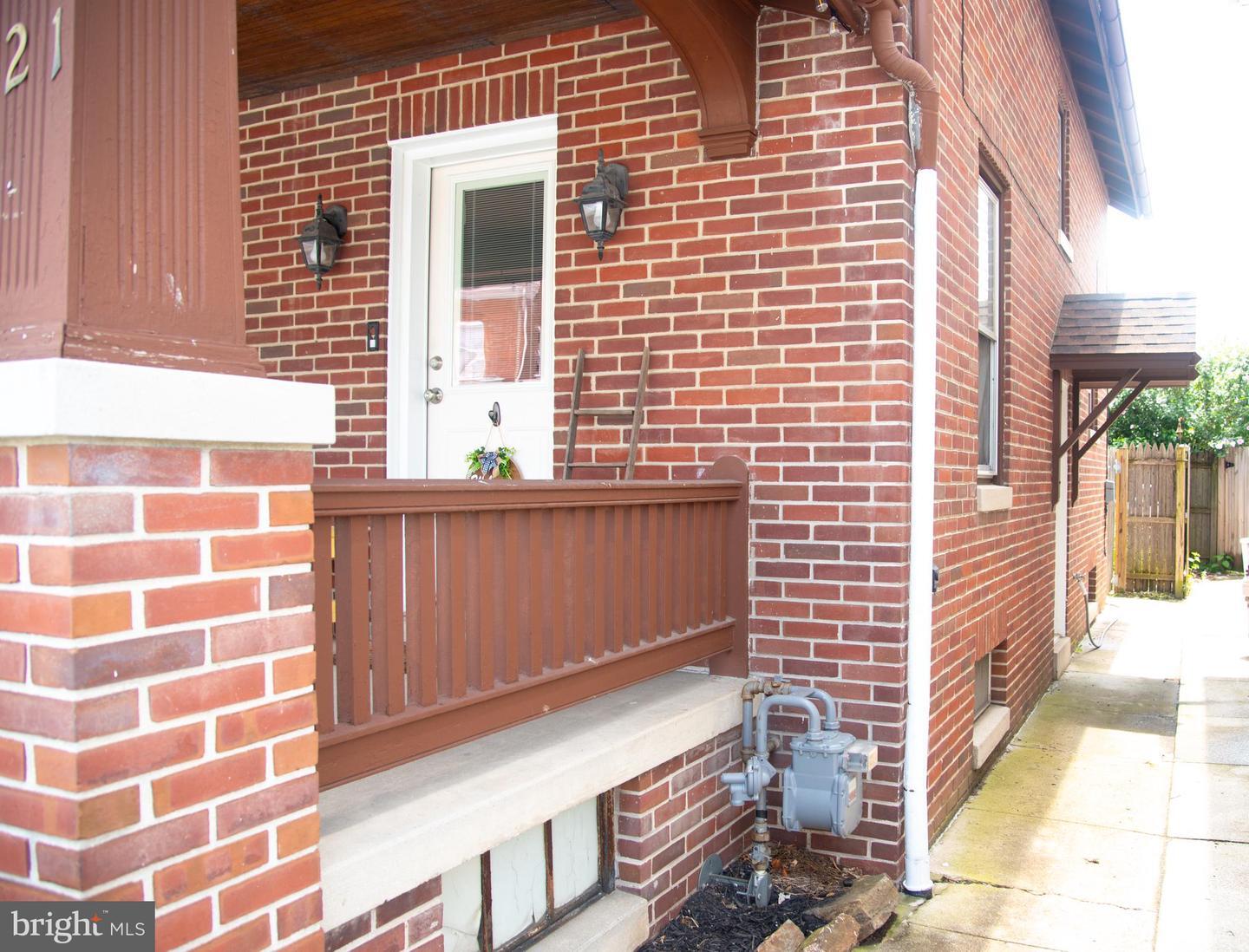 Property Photo: 221 Locust Street PA 17331