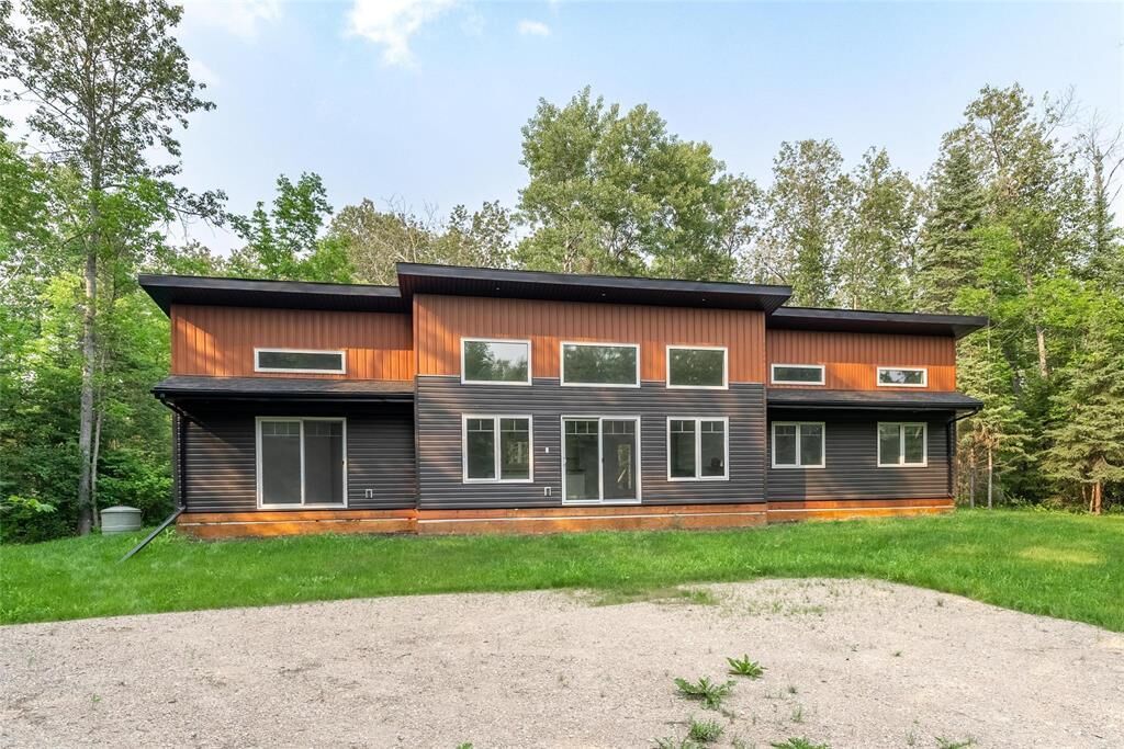 Property Photo: 19 Fairway Drive MB R0E 1A0