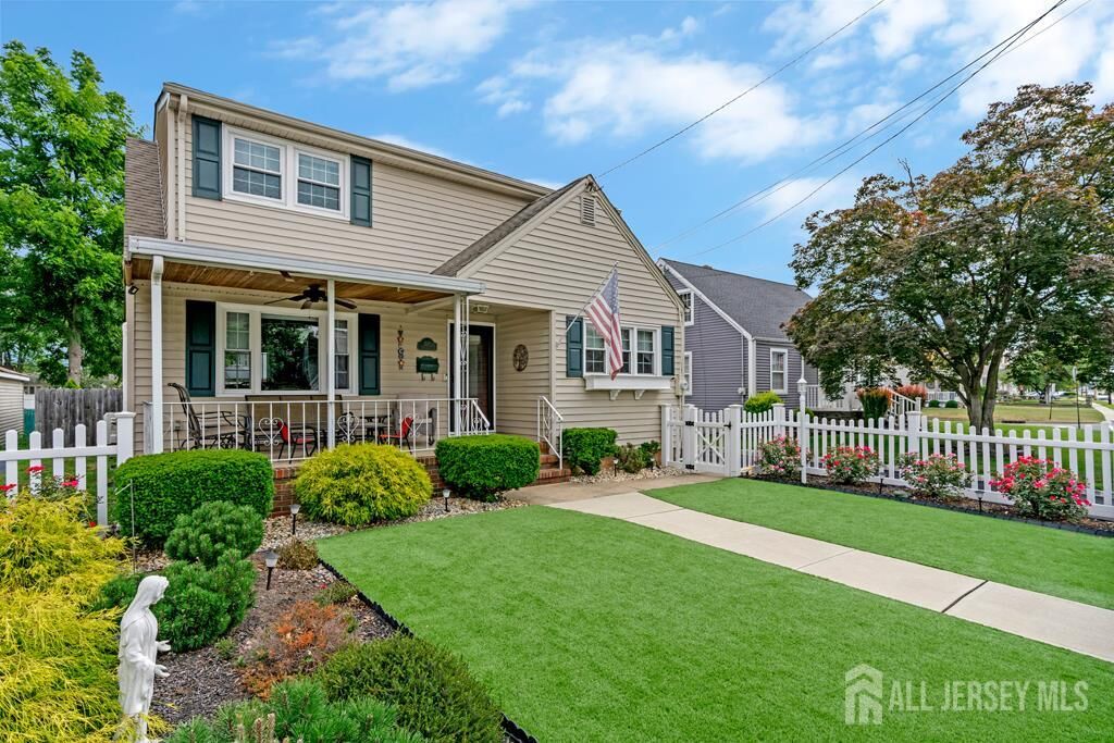 Property Photo:  229 Harris Avenue  NJ 08846 