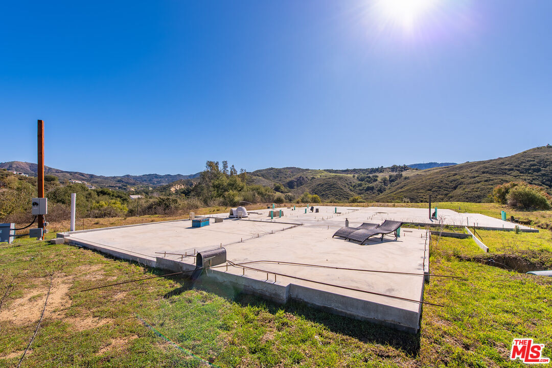 Property Photo: 2397 Stokes Canyon Rd CA 91302