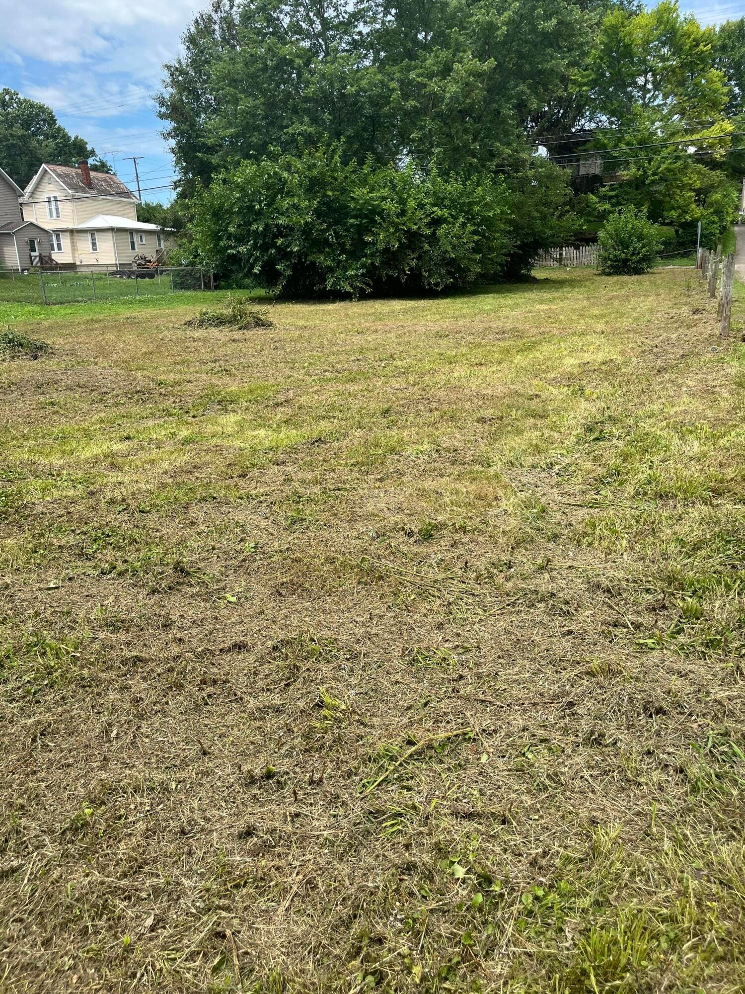 Property Photo:  64 N 10th Street  OH 43055 