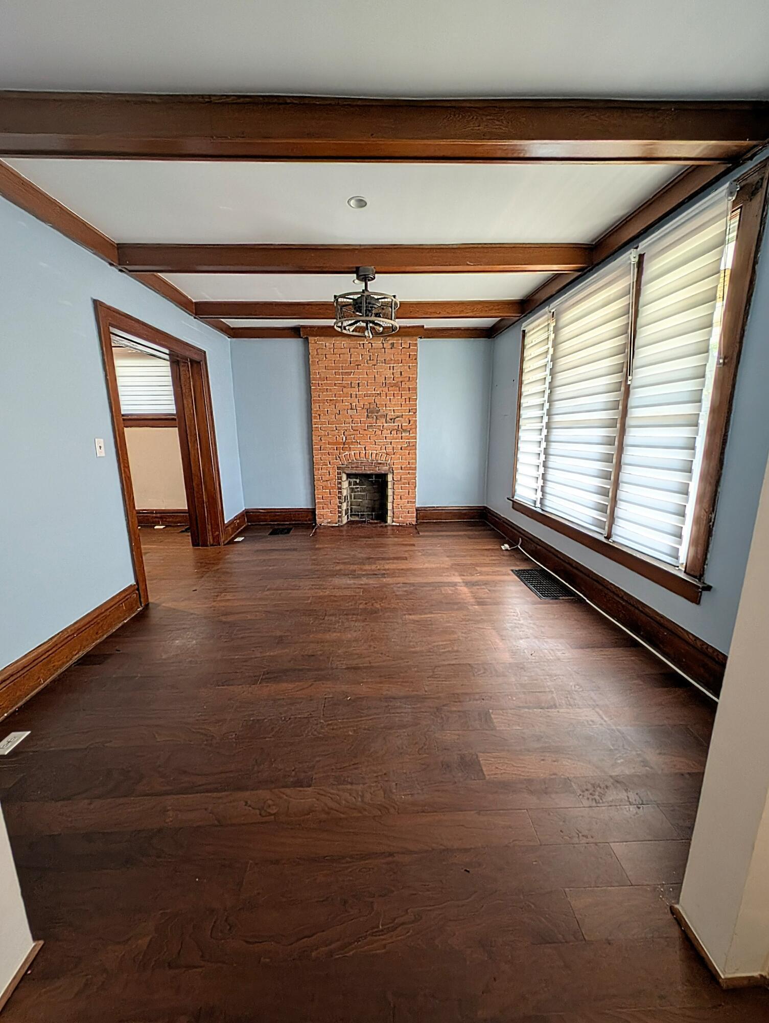 Property Photo: 890 Linwood Avenue OH 43206