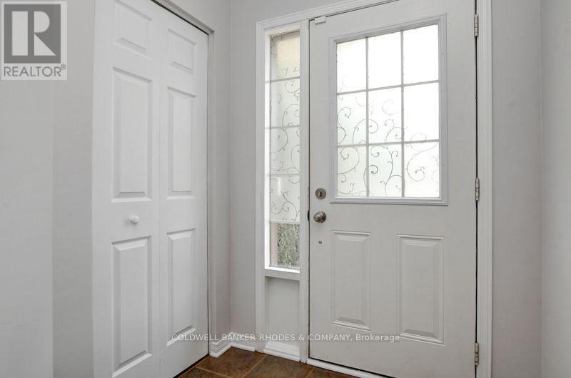 Property Photo: 261 Rolling Meadow Crescent ON K1W 0A8