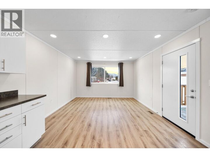 Photo de la propriété:  2776 Clapperton Avenue 101  BC V1K 1G5 