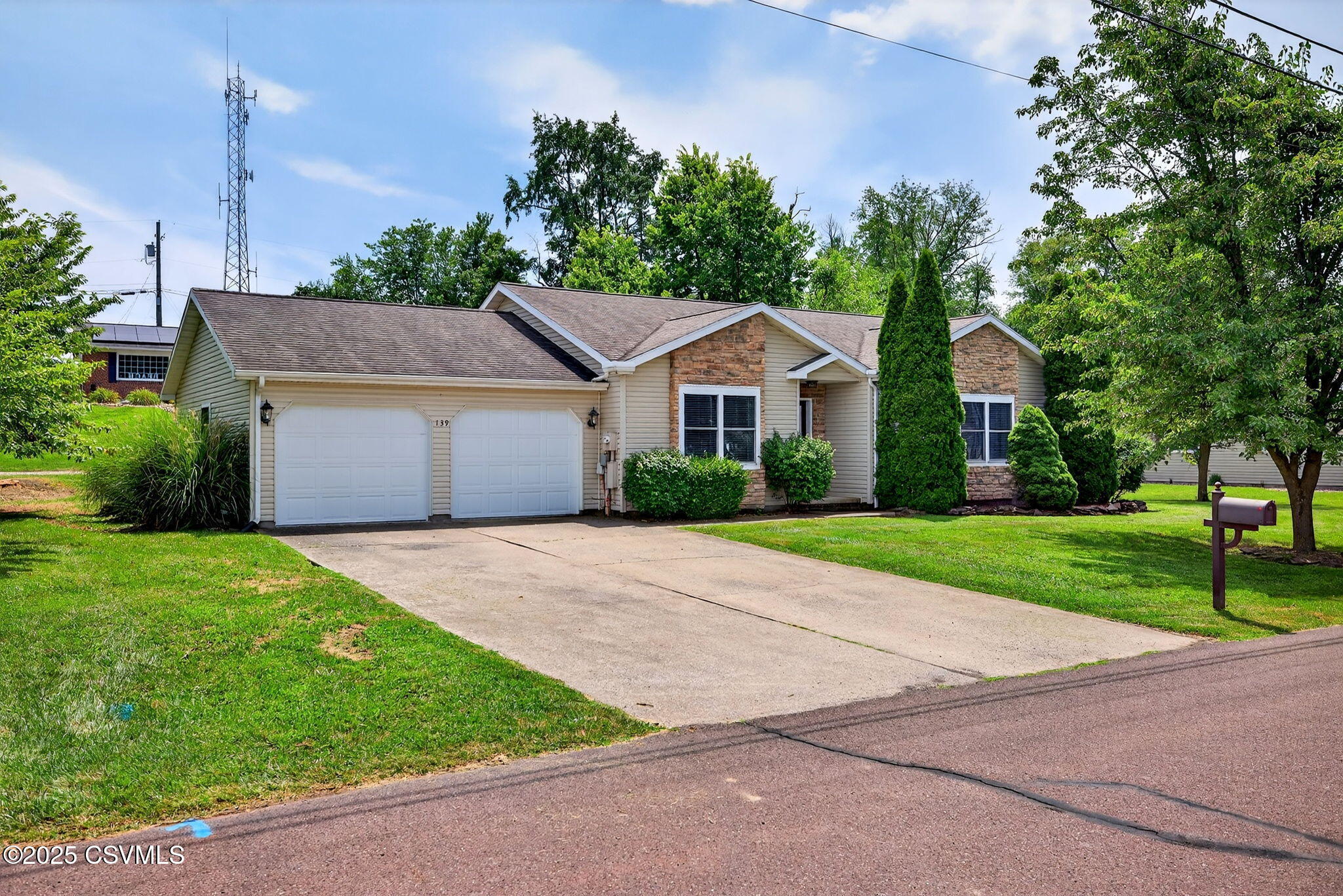 Property Photo: 139 Ivy Lane PA 17821