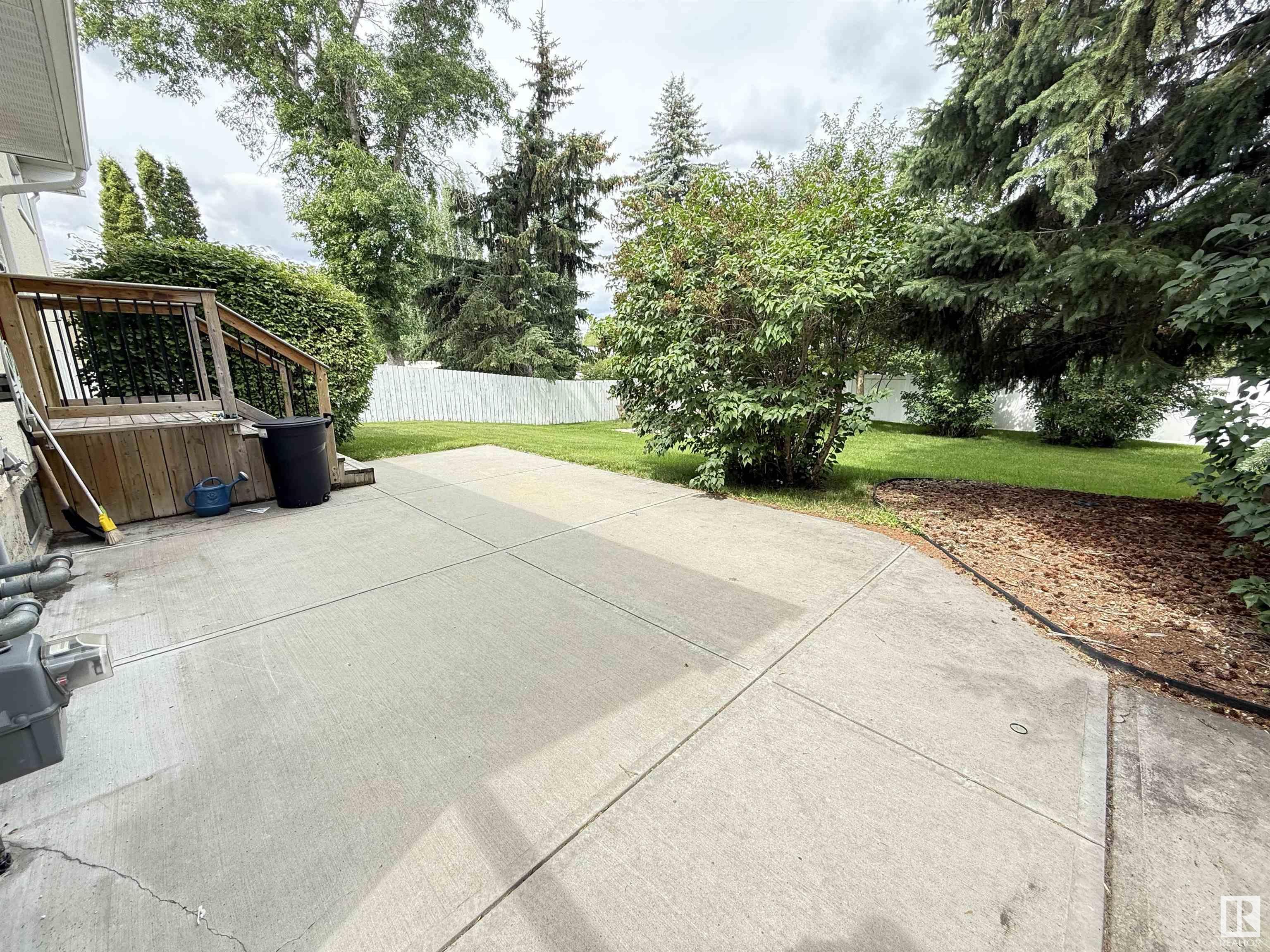 Property Photo:  24 Starling Drive  AB T8A 0A7 