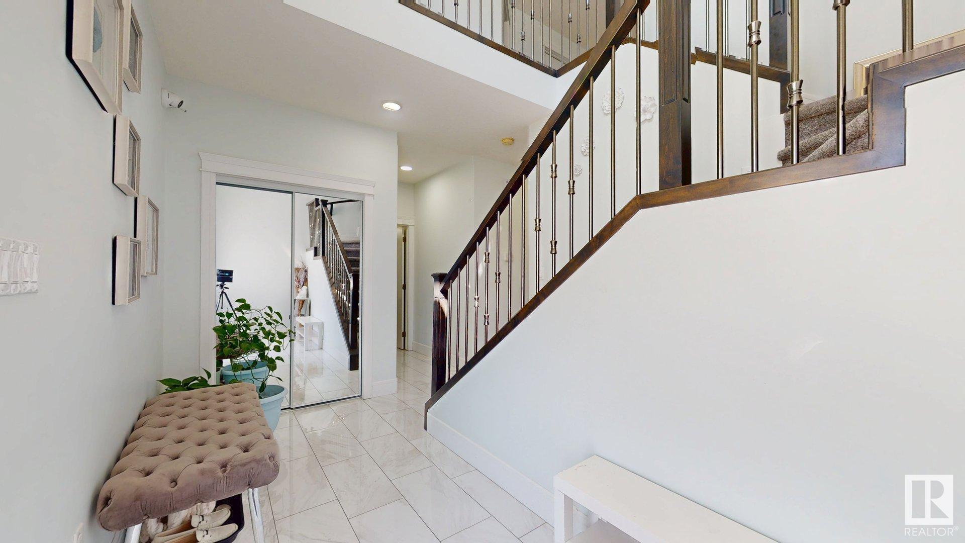 Property Photo:  1103 30 Street NW  AB T6T 2H1 