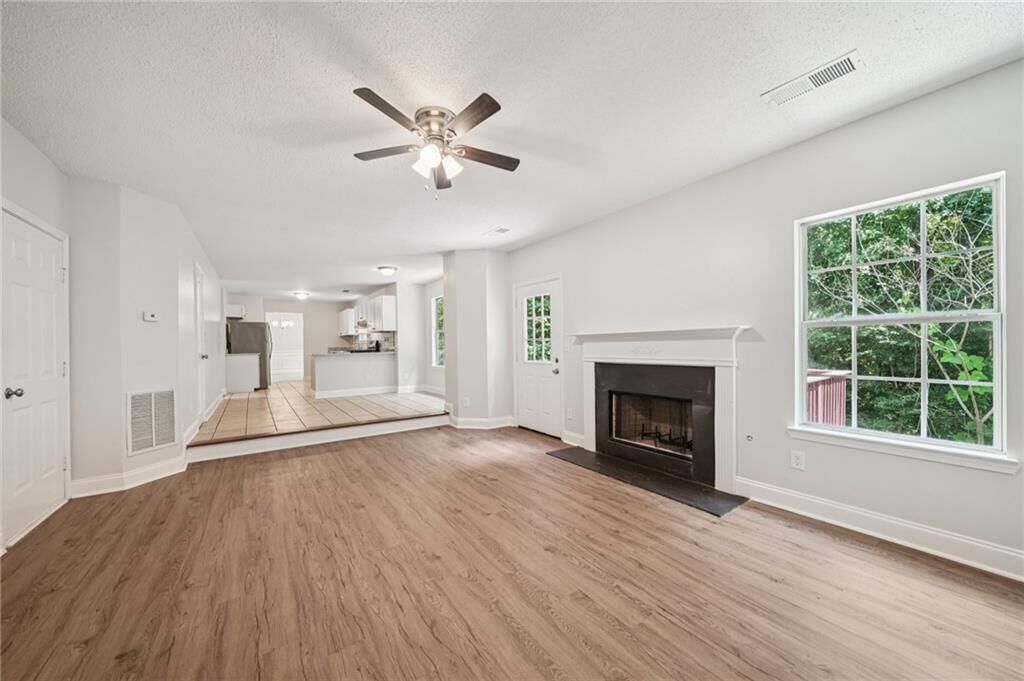 Property Photo:  1021 Litherland Court SE  GA 30354 