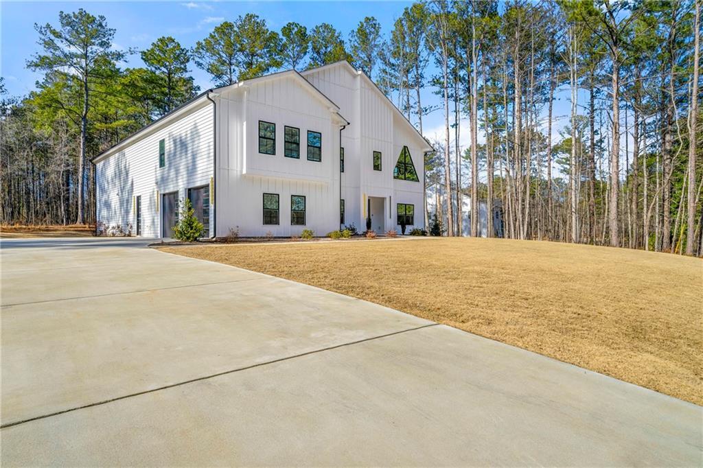 Property Photo: 130 Wesley Place GA 30214