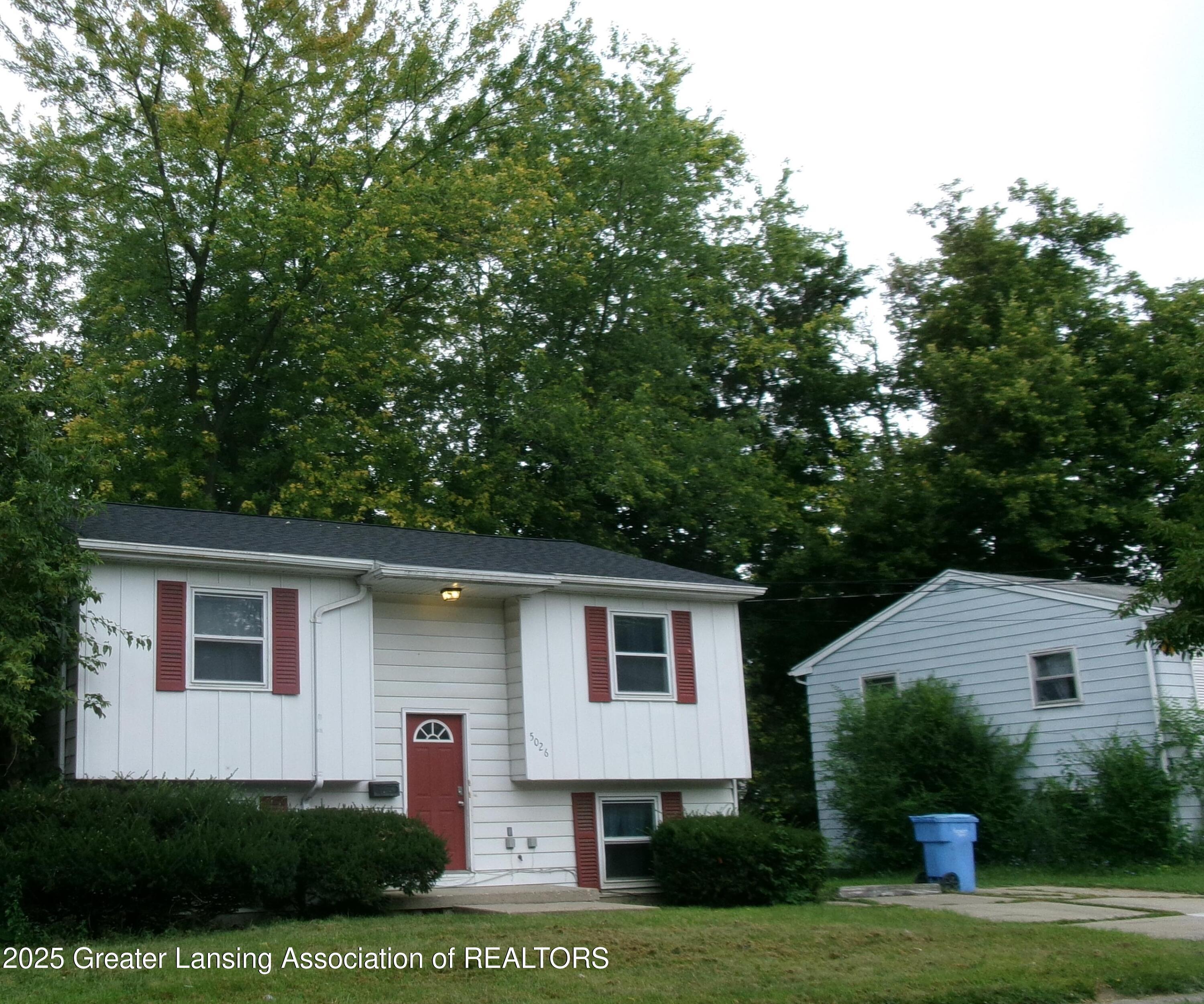 5026 Delray Drive  Lansing MI 48910 photo