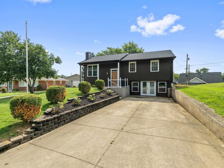 Property Photo: 1828 Mt. Vernon Drive KY 42303