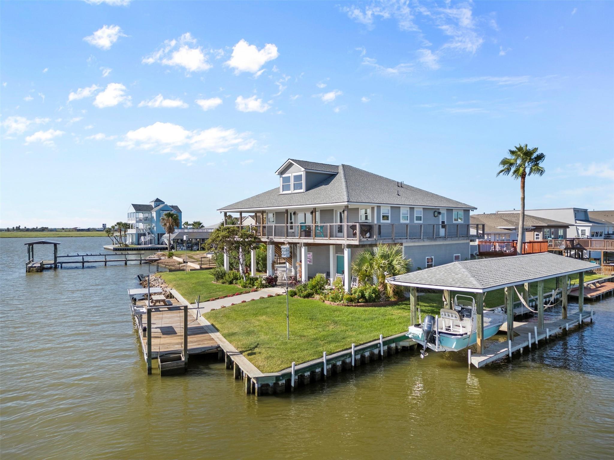 Property Photo: 160 Tarpon Street TX 77563