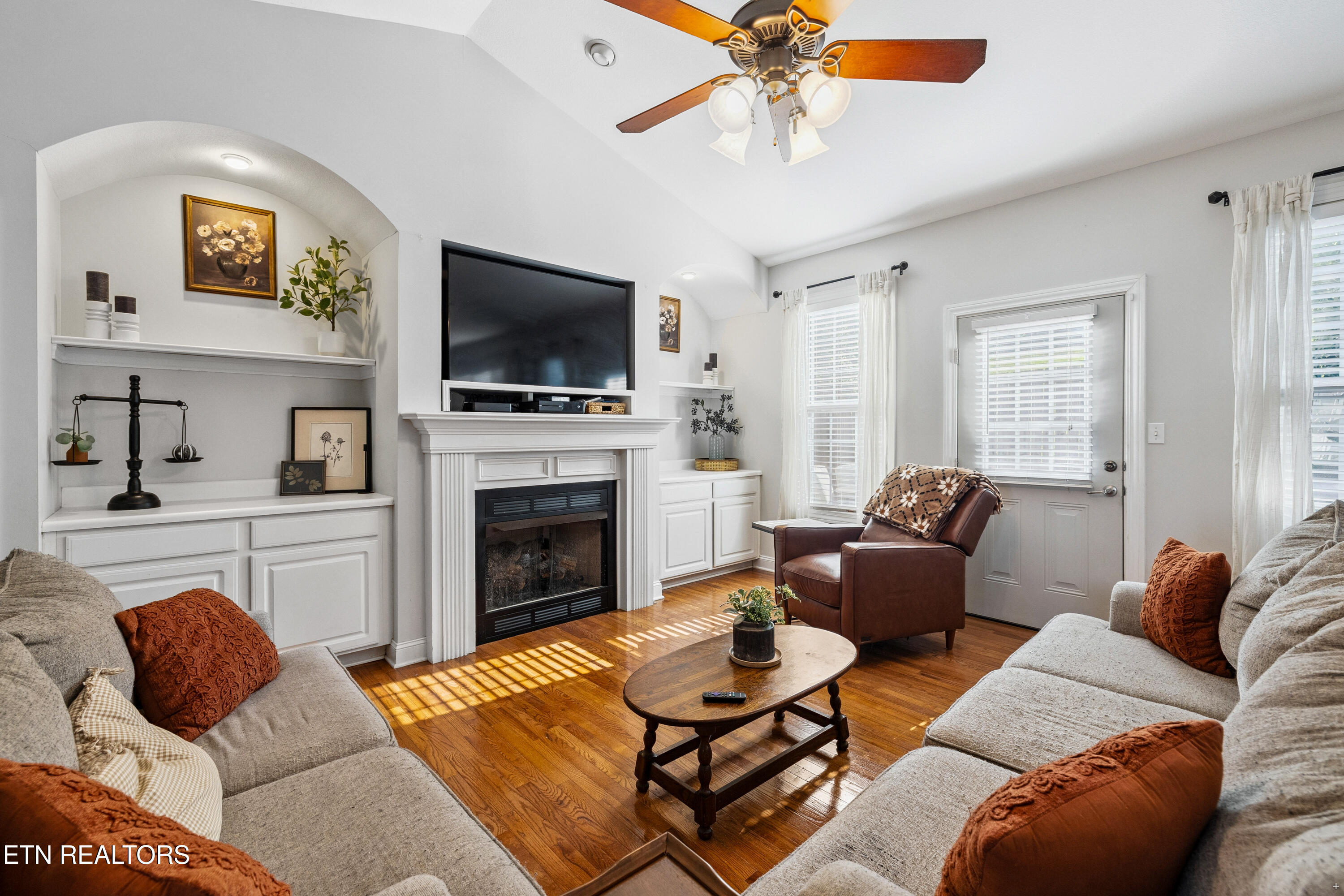 Property Photo: 205 Cornerstone Circle TN 37716