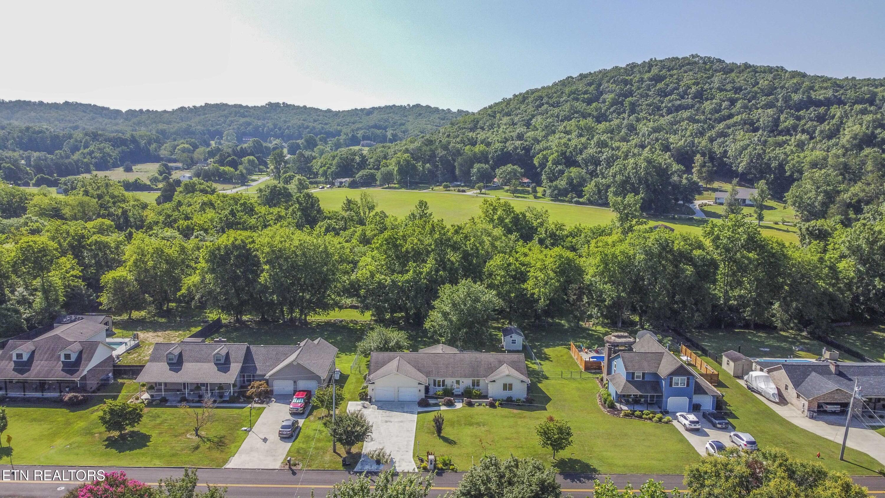 717 Calvin St  Kingston TN 37763 photo