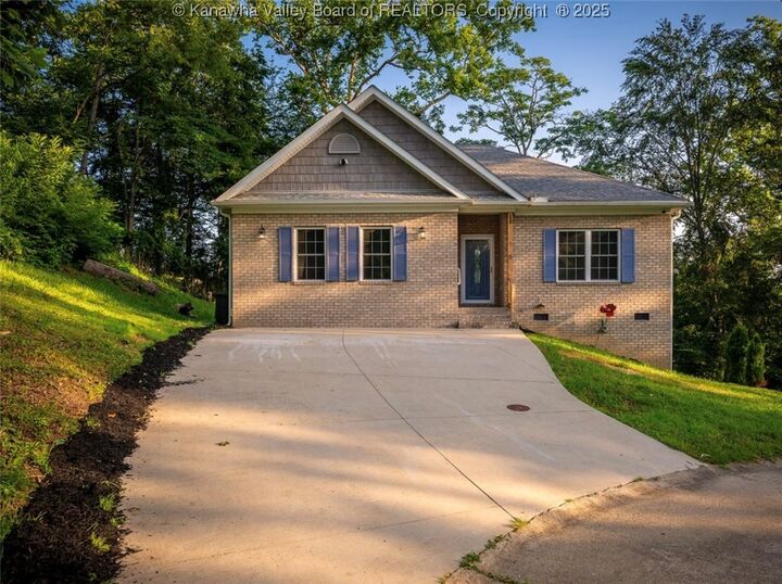 6 Squires Drive  Saint Albans WV 25177 photo