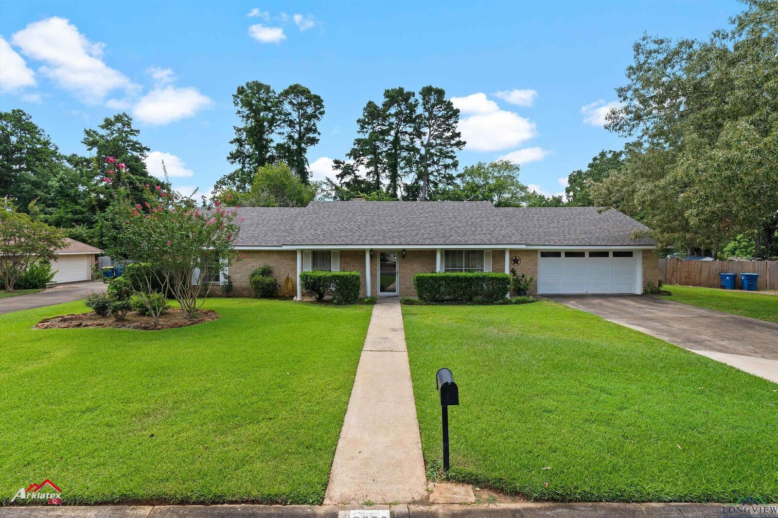 Property Photo:  2902 Regent St  TX 75662 