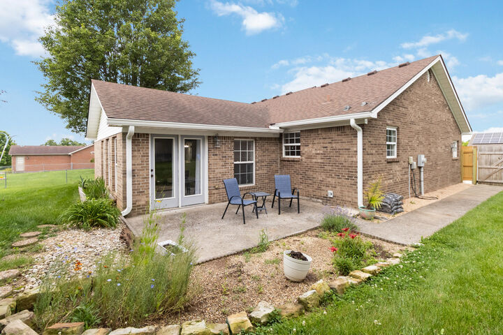 Property Photo:  505 Elleigh Way  KY 40475 