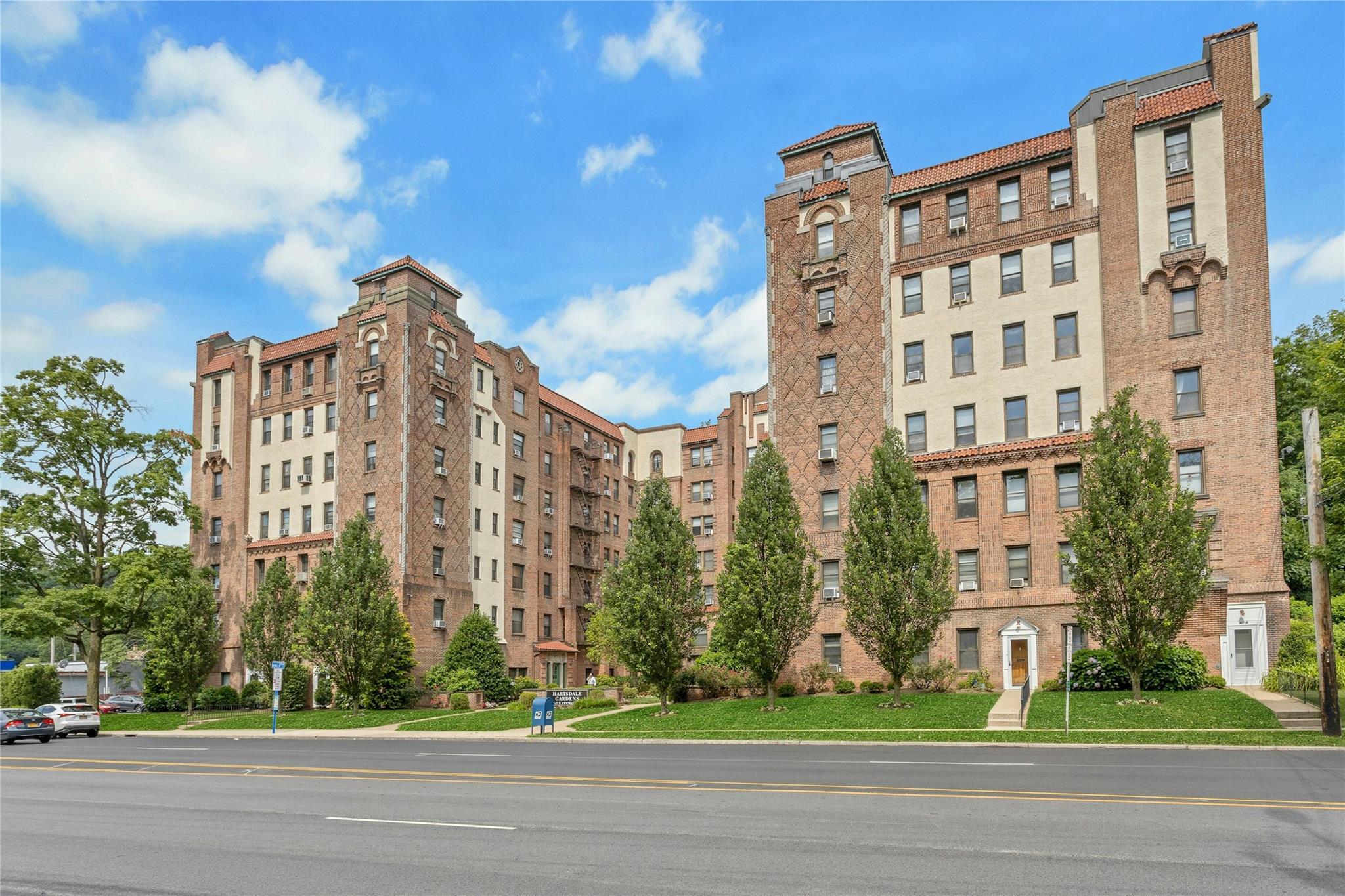 Property Photo: 37 Central Avenue 2G NY 10530