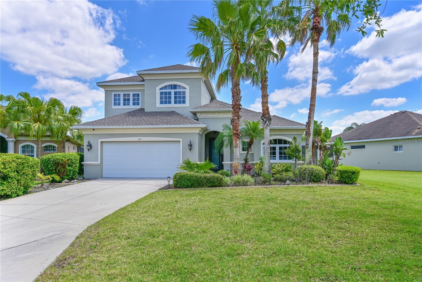 Property Photo:  211 Dahlia Court  FL 34212 