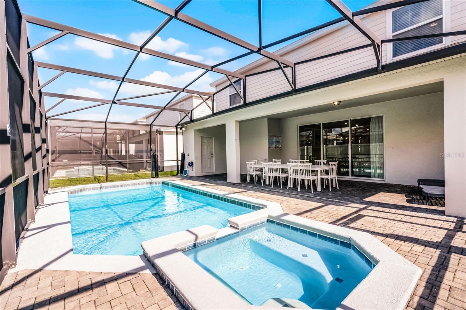 Property Photo: 2131 Lelani Circle FL 33897