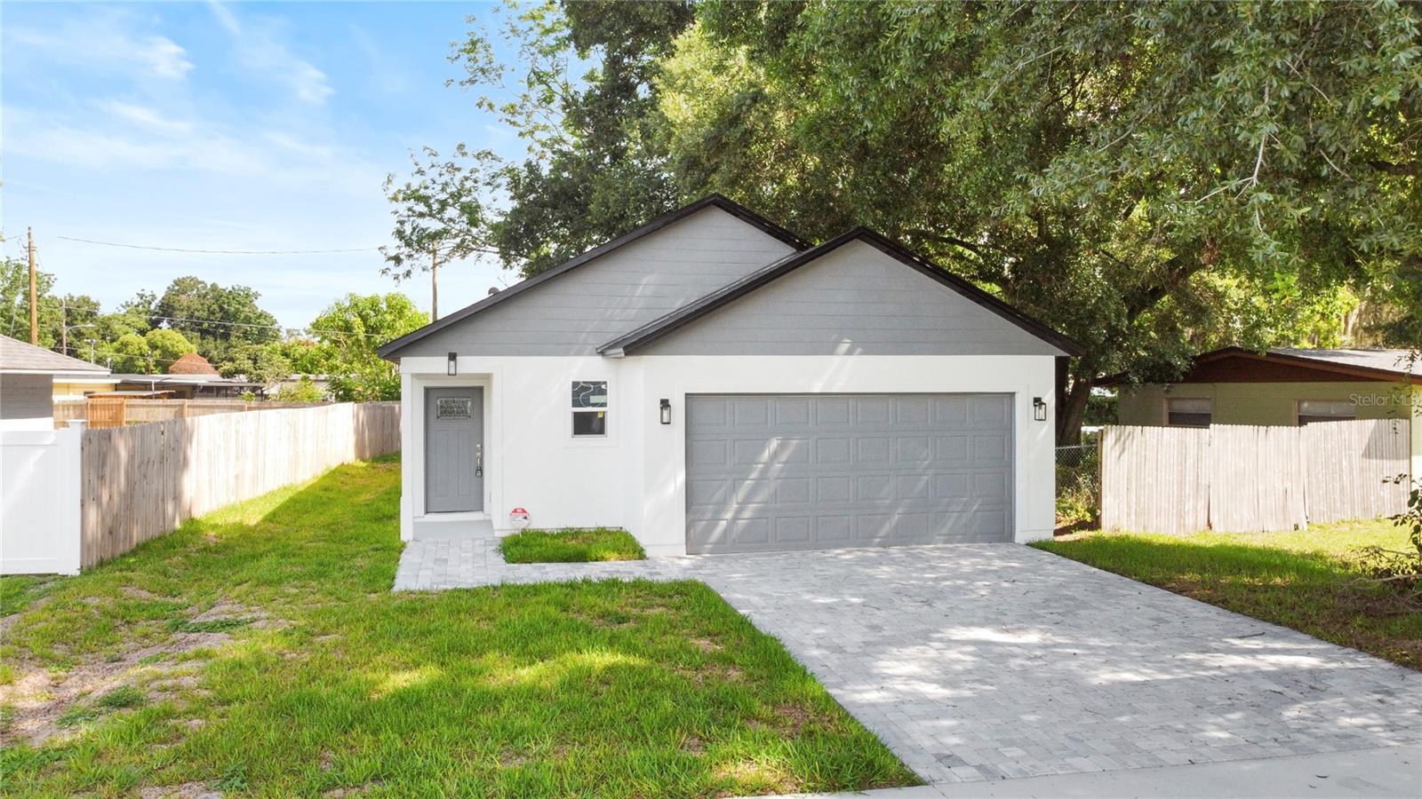Property Photo: 726 Eldridge Street FL 32803