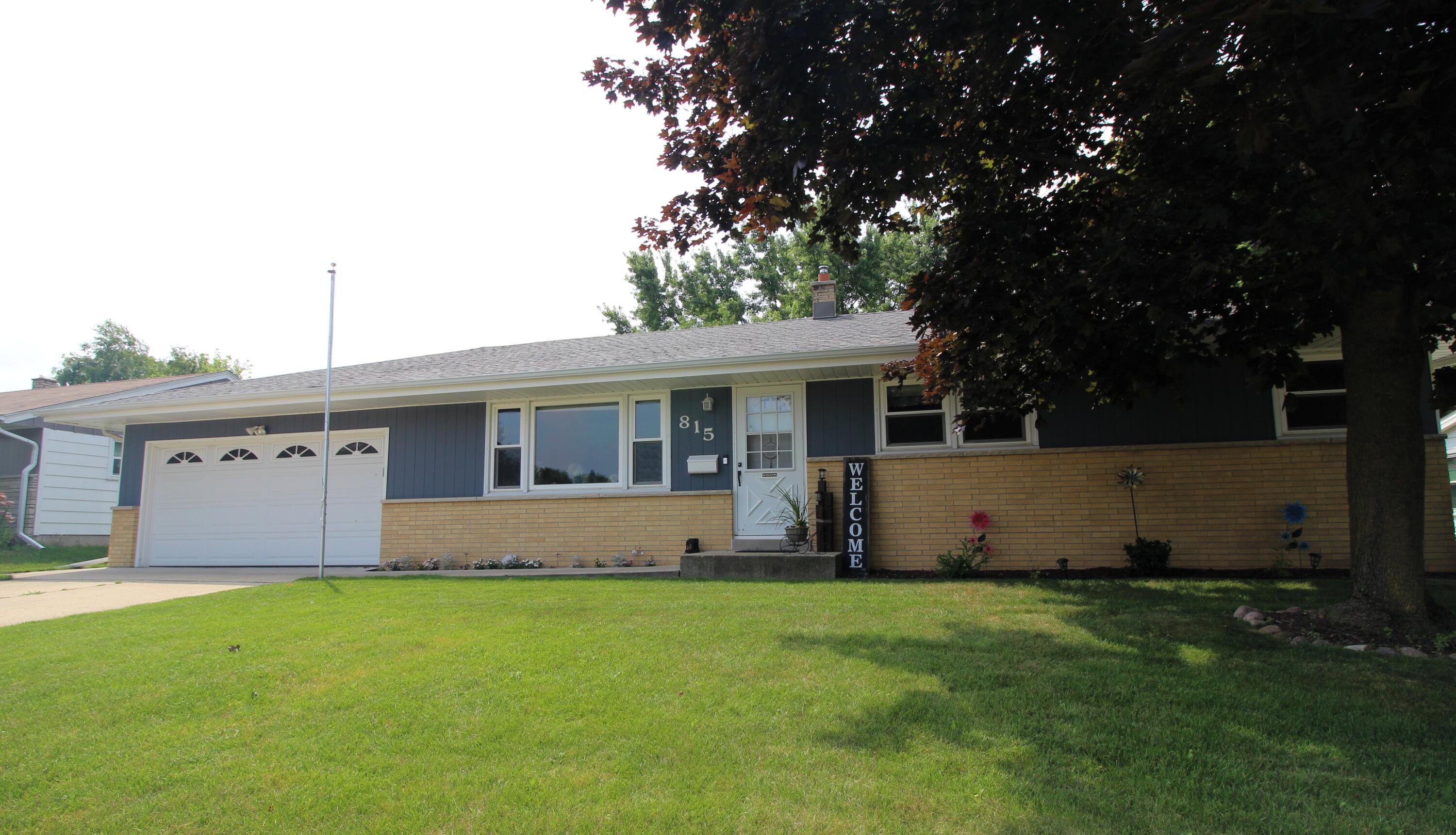 815 Redwood St  West Bend WI 53095 photo