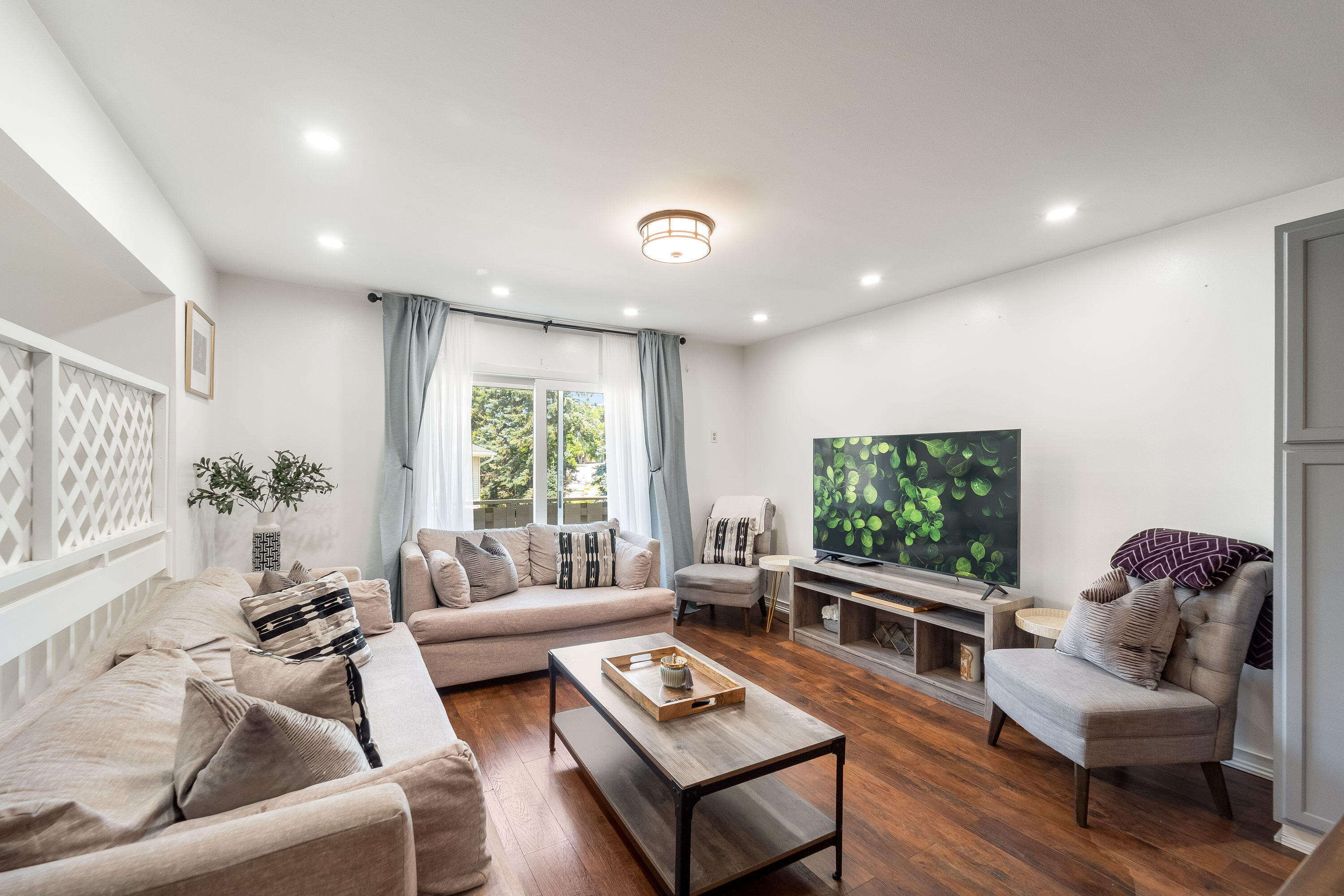 Property Photo: 6421 S Crabapple Ct Unit 3 WI 53154