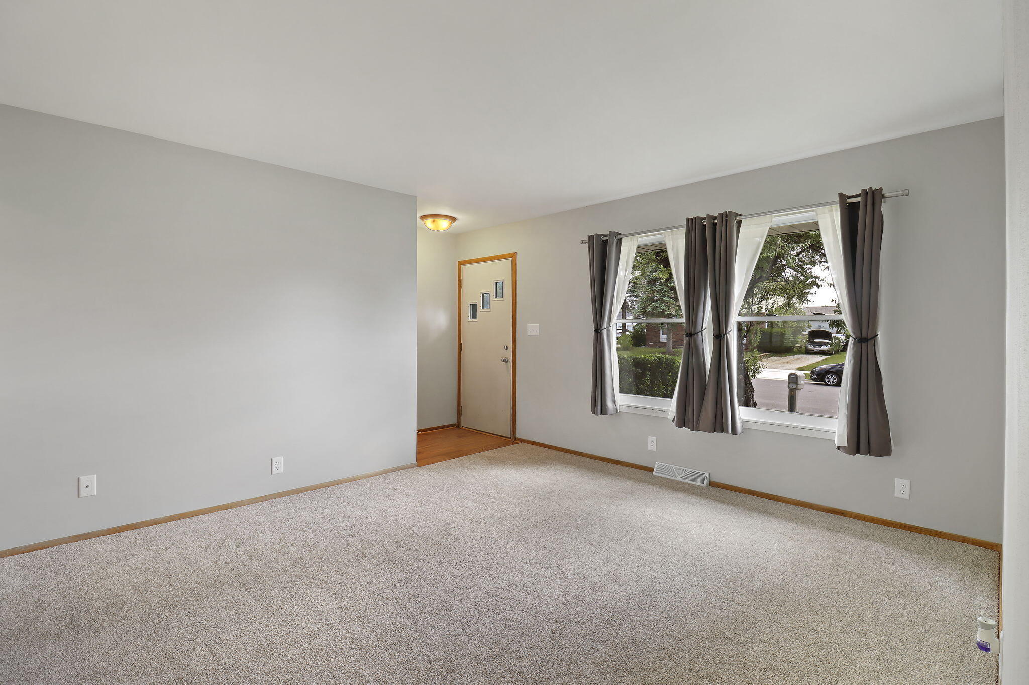 Property Photo: 4906 44th Ct WI 53144