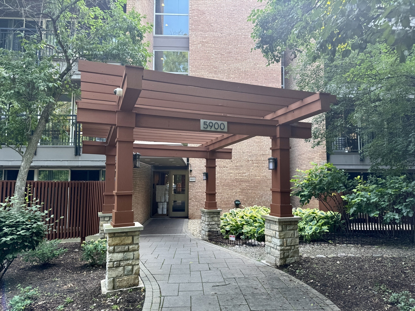 5900 Oakwood Drive 4G  Lisle IL 60532 photo