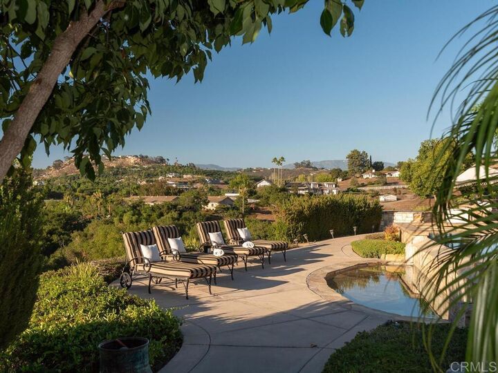 Property Photo: 32110 Dos Ninas CA 92003