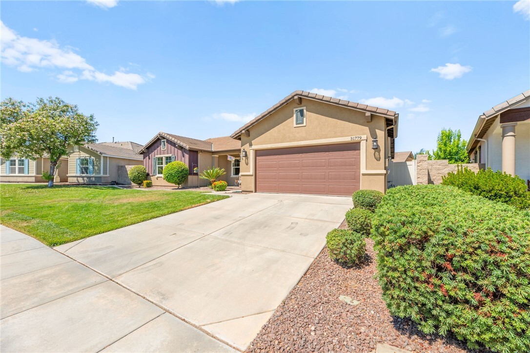Property Photo: 31779 Yale Lane CA 92584