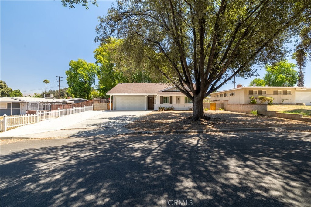 Property Photo: 5276 Old Mill Road CA 92504