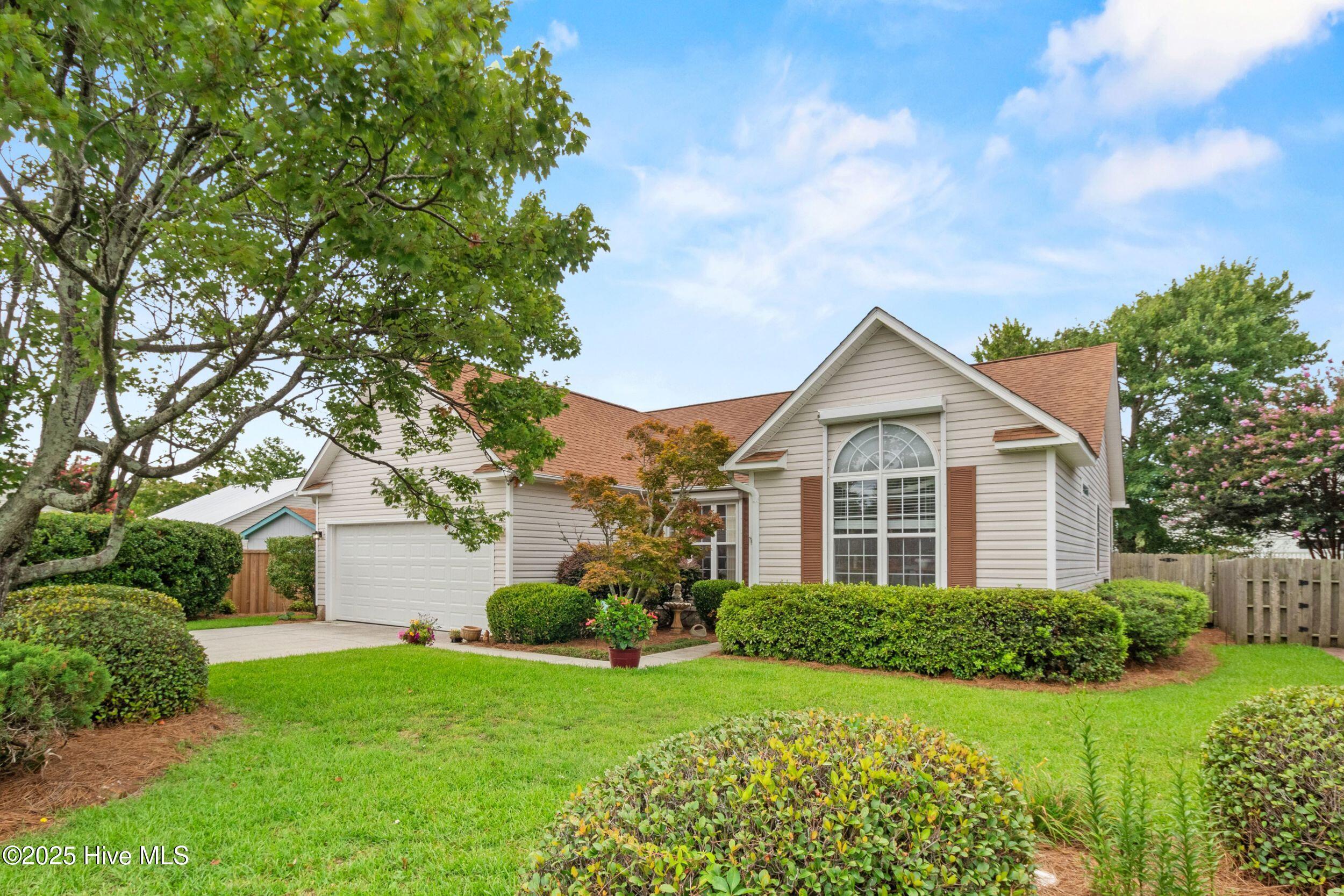 Property Photo:  403 Bay Court  NC 28428 