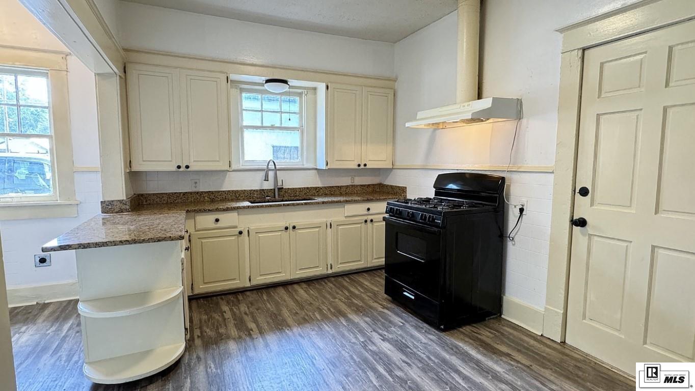 Property Photo: 613 Montgomery Avenue LA 71292