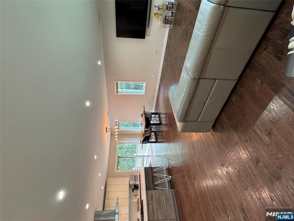 Property Photo: 31 Maycock Court NJ 07624
