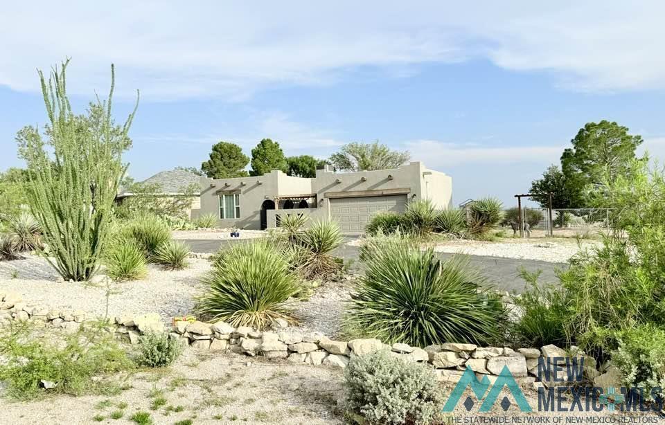 Property Photo: 915 Fountain Drive NM 88220