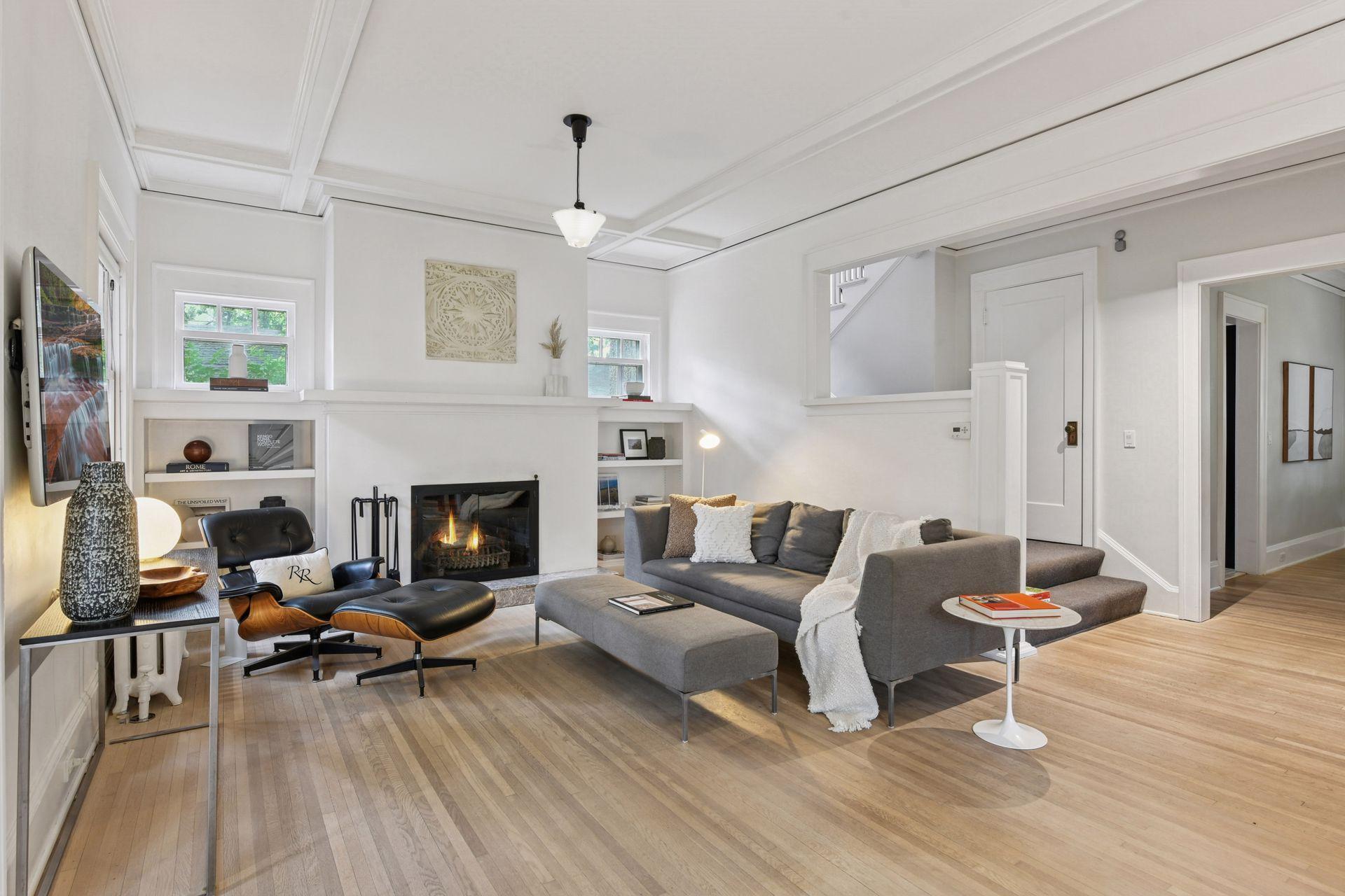 Property Photo: 4626 Dupont Avenue S MN 55419