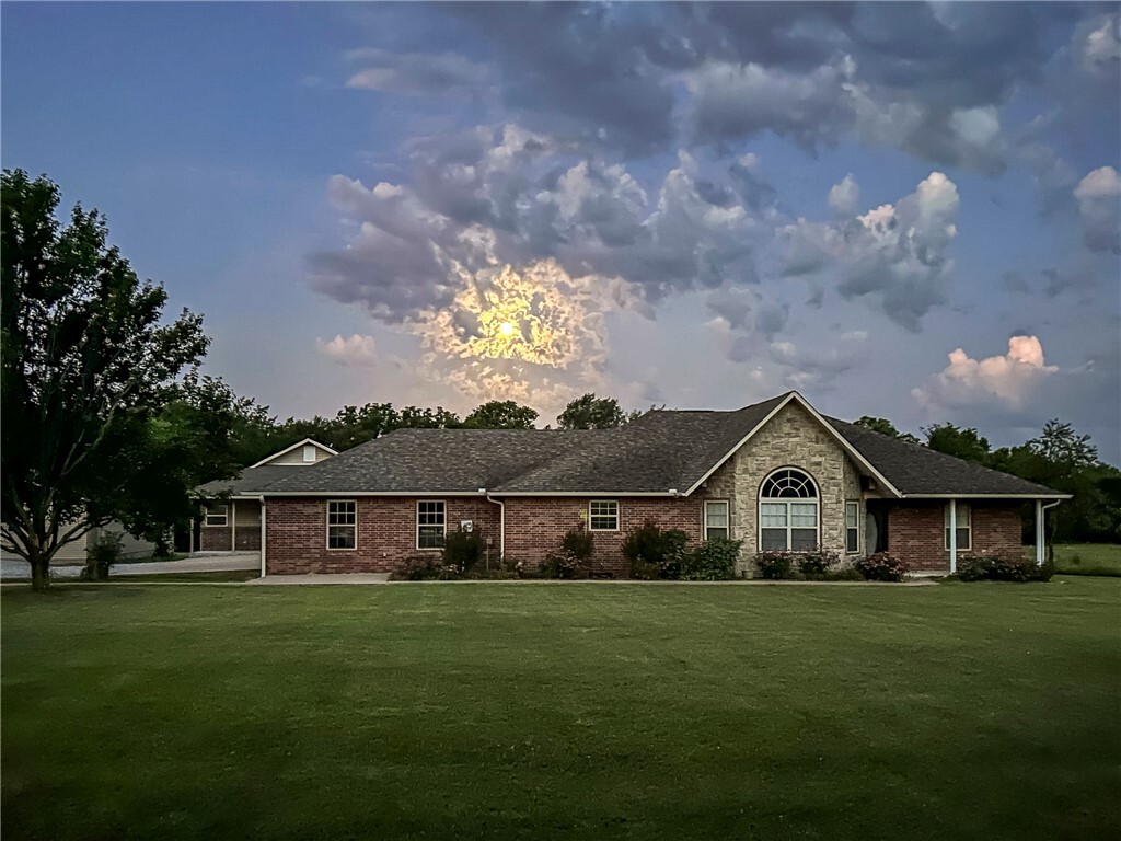 Property Photo: 19253 Highway 16 AR 72761