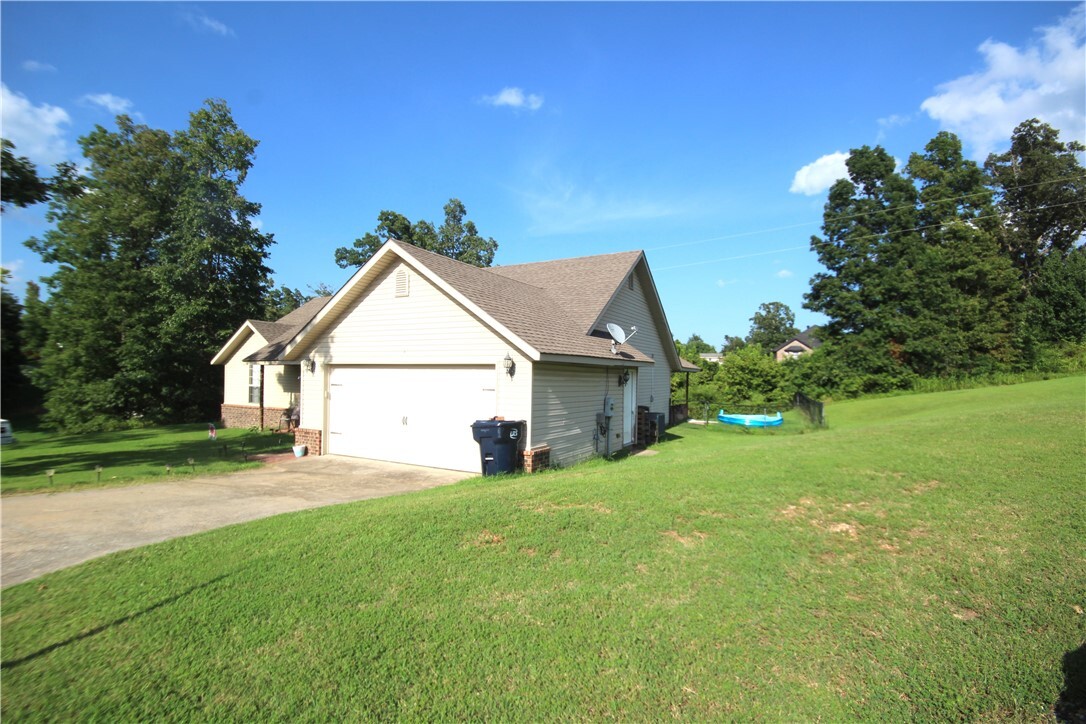 Property Photo: 10484 Kays Lane AR 72756