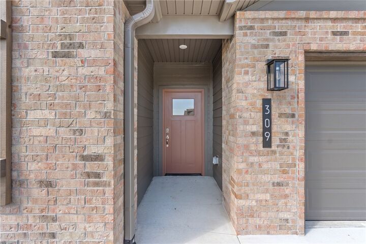Property Photo:  309 Hondo Street  AR 72761 