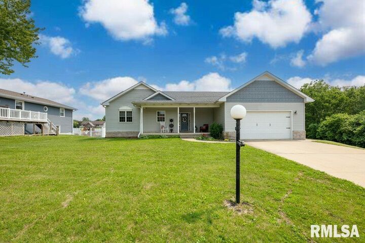 422 Lakemper Drive  Germantown Hills IL 61548 photo