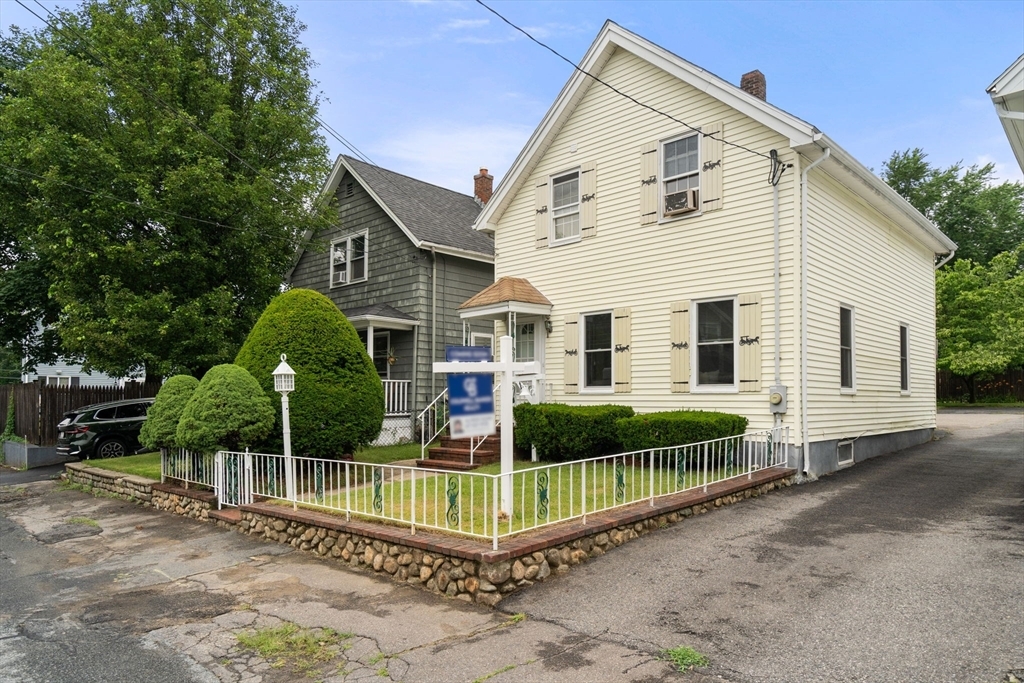 16 Harding Ter  Dedham MA 02026 photo