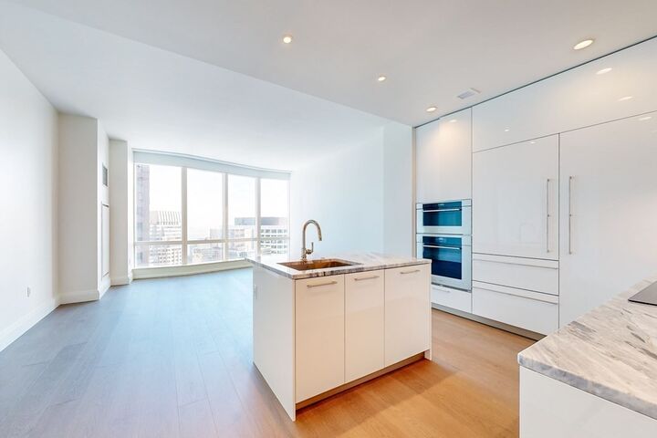 Property Photo: 240 Devonshire Street 4011 MA 02110