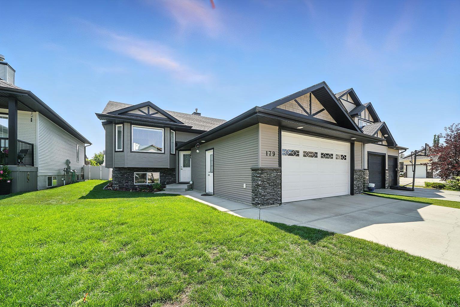 179 Issard Close  Red Deer AB T4R 0C2 photo