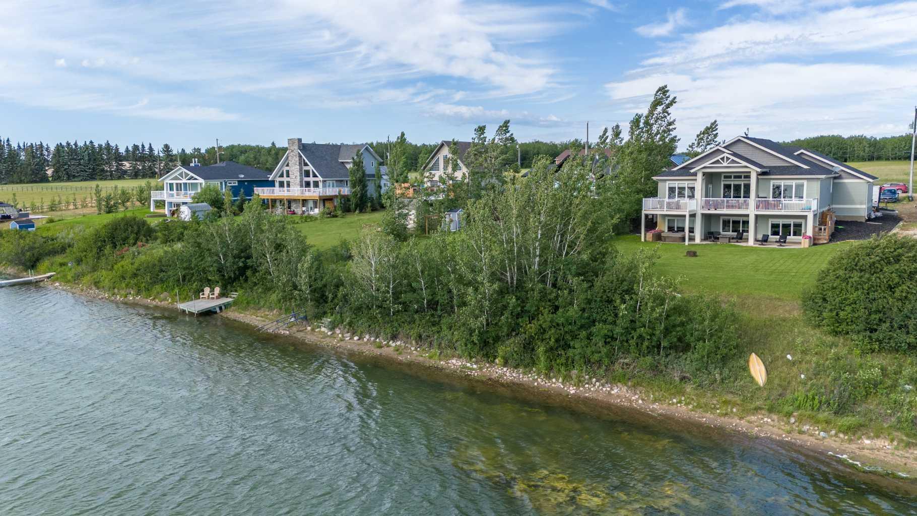 Property Photo: 121 Sandy Beach SK S9V 0Y2