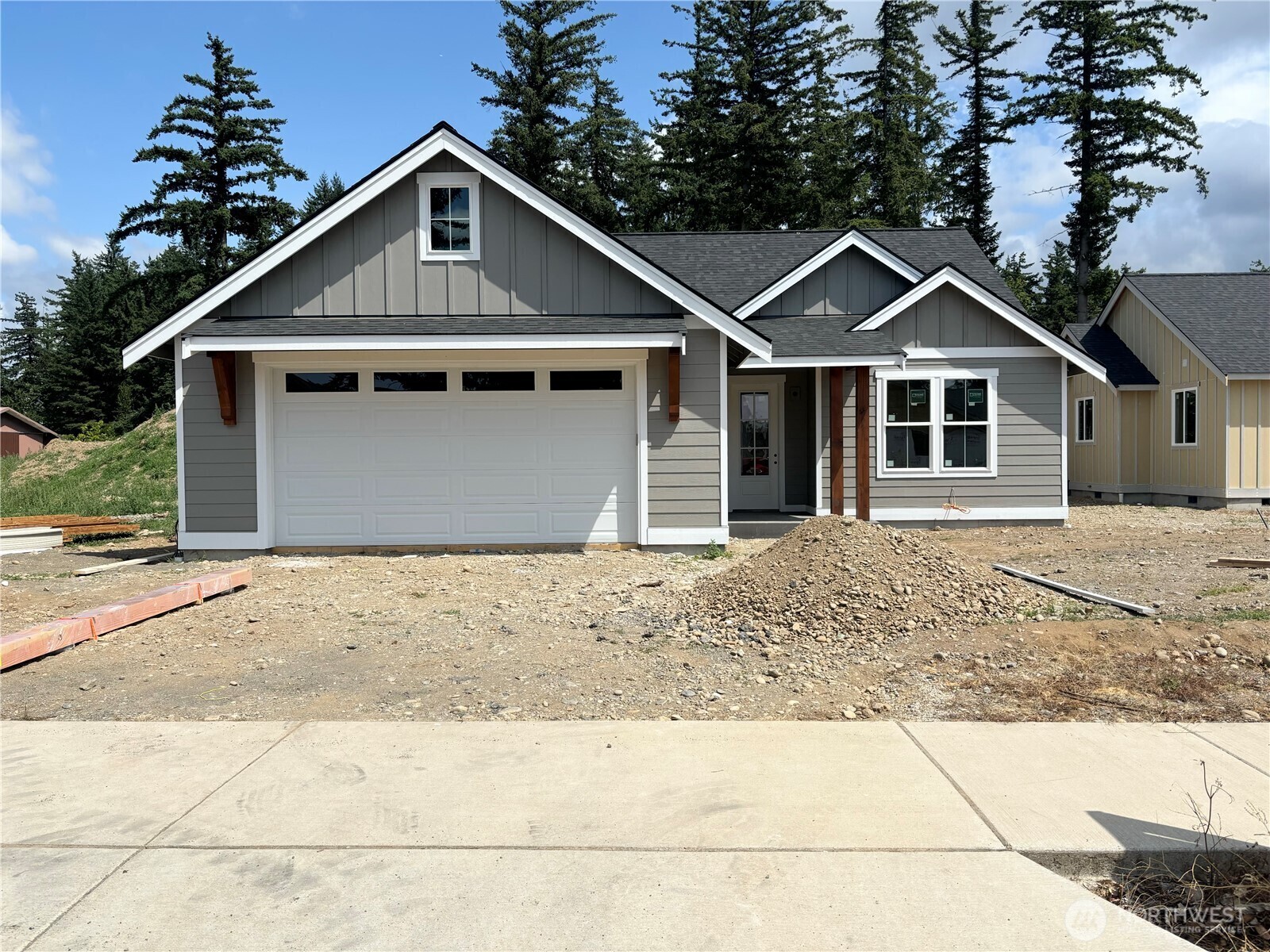 Property Photo: 1014 Night Hawk Way WA 98247